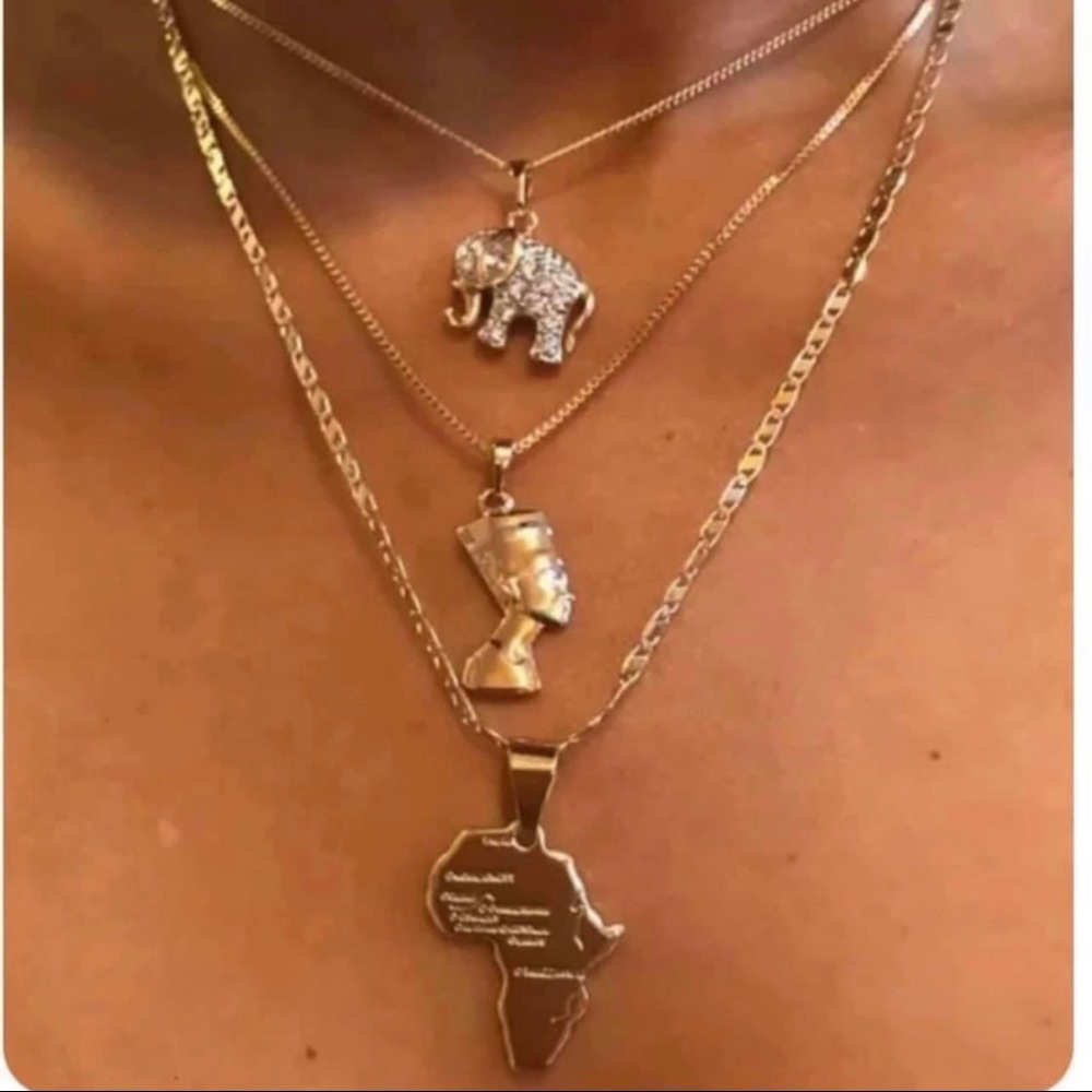 Gold 3 layer elephant necklace